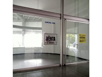 ARRIENDO OFICINA  EN LA AV EL POBLADO