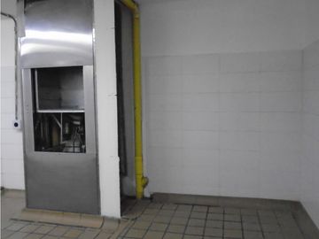 LOCAL EN ARRIENDO ROSALES