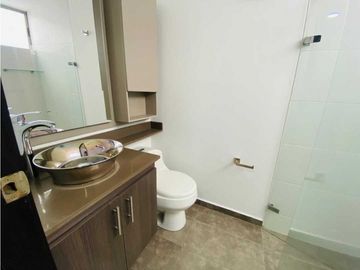 APARTAMENTO PARA LA RENTA EN ENVIGADO SECTOR LA INTERMEDIA
