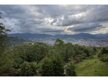 Apartamento en Arriendo Loma del Escobero Envigado