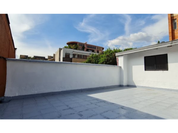 CASA EN VENTA EN EL POBLADO