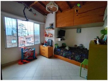 Casa en P.H en Venta, Almería en Medellín