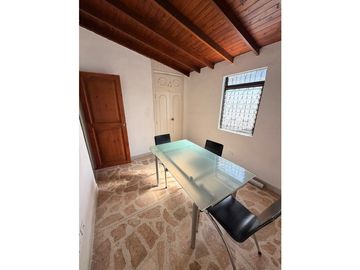 ARRIENDO OFICINA BELÉN LA NUBIA