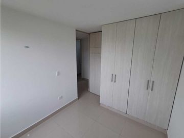 Apartamento en Alameda del Rio en conjunto Esmeralda