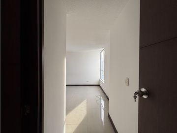 ALQUILER APARTAMENTO EN EL POBLADO SECTOR LOMA DE SAN JULIN