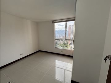 ALQUILER APARTAMENTO EN EL POBLADO SECTOR LOMA DE SAN JULIN
