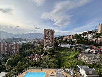 ALQUILER APARTAMENTO EN EL POBLADO SECTOR LOMA DE SAN JULIN