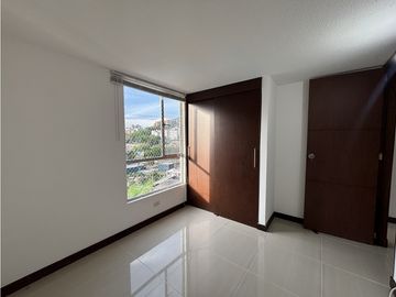 ALQUILER APARTAMENTO EN EL POBLADO SECTOR LOMA DE SAN JULIN