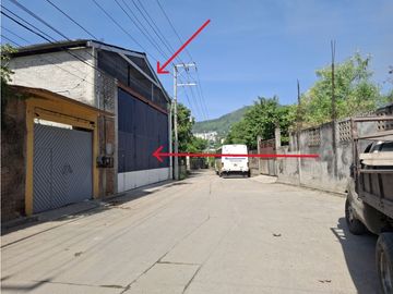 RENTA BODEGA CON OFICINAS  CAYACO ACAPULCO