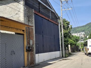 RENTA BODEGA CON OFICINAS  CAYACO ACAPULCO
