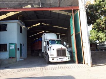 RENTA BODEGA CON OFICINAS  CAYACO ACAPULCO