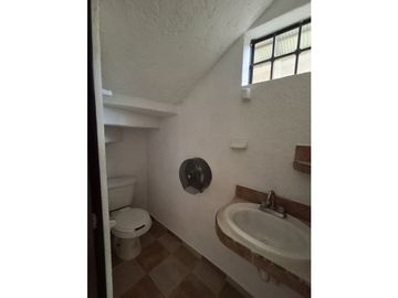 RENTA BODEGA CON OFICINAS  CAYACO ACAPULCO