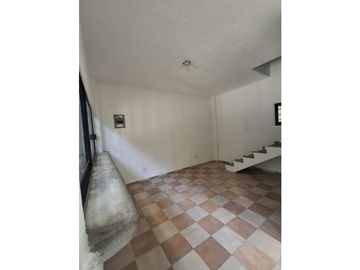 RENTA BODEGA CON OFICINAS  CAYACO ACAPULCO