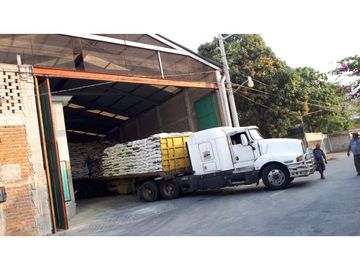 RENTA BODEGA CON OFICINAS  CAYACO ACAPULCO