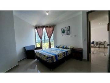 SE ARRIENDA APARTAMENTO DE DOS ALCOBAS CON VISTA LATERAL AL MAR
