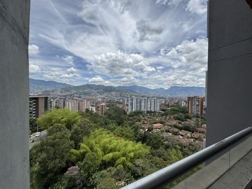 Apartamento en arriendo en el esmeraldal  – Piso medio alto vista panoramica