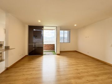 Apartamento en arriendo en el esmeraldal  – Piso medio alto vista panoramica