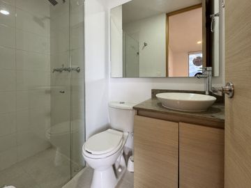 Apartamento en arriendo en el esmeraldal  – Piso medio alto vista panoramica