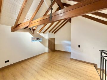 Casa en Arriendo en Envigado sector el Escobero (sin amoblado)