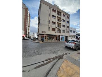 Sarmiento 800 | Alquiler 2 dormitorios | 2 cocheras