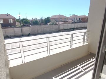 Av. Lomas de la Luz  (1 Est ) [3813-3]