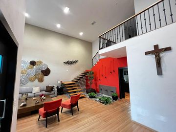 CASA EN VENTA BOSQUES DEL VERGEL CARRETERA NACIONAL