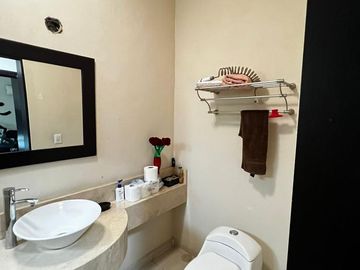 CASA EN VENTA BOSQUES DEL VERGEL CARRETERA NACIONAL