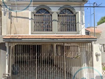 CASA EN RENTA VALLE DE BRISAS MONTERREY