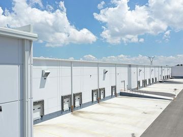 Bodega Industrial en San Miguel De Allende, Guanajuato. de 17,230 m2 con altura de 9.75 m.