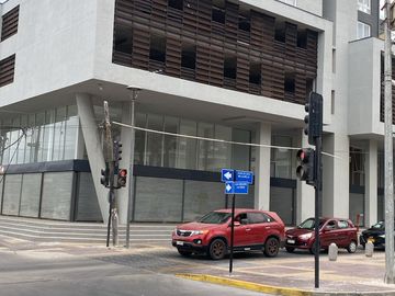 LOCAL PREMIUM ED HA  FRENTE PLAZA ARMAS COQUIMBO  80M2
