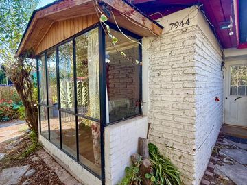 VENTA CASA LA FLORIDA CON PORTON CERRADO