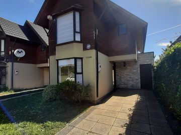 ARRIENDO CASA ARBOLEDA DEL PORTAL 3D 2B