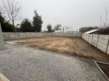 VENTA DE CASA NUEVA EN CONDOMINIO NOGALES, MACHALI