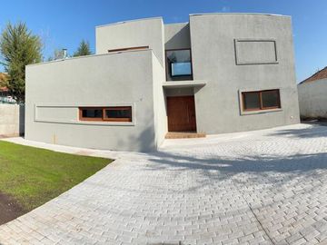VENTA DE CASA NUEVA EN CONDOMINIO NOGALES, MACHALI