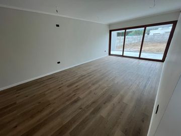 VENTA DE CASA NUEVA EN CONDOMINIO NOGALES, MACHALI