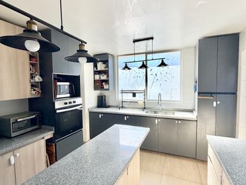 OPORTUNIDAD !! SE VENDE CASA MEDITERRANEA PRECIO ESPECIAL