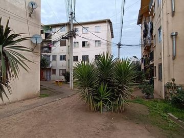 AMPLIO DEPTO EN BELLOTO  CON ESTACIONAMIENTO CERRADO
