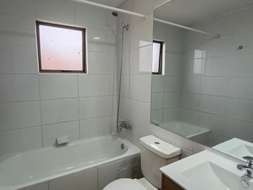VENTA CASA 4HAB 3BA LA FLORIDA