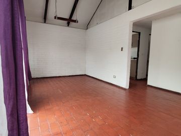 ARRIENDO CASA 3HAB 2BA FLORIDA, AMPLIA Y FAMILIAR