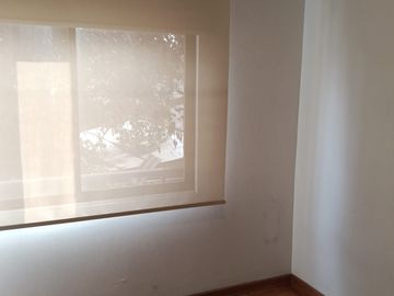 IMPECABLE DEPARTAMENTO SEGUNDO PISO, TRES DORMITORIOS