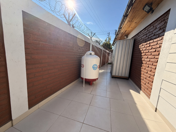 VENTA CASA EN CONDOMINIO LINDEROS BUIN