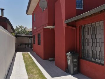 AMPLIA CASA FAMILIAR CON EXCELENTE CONECTIVIDAD 6D 2B 3E