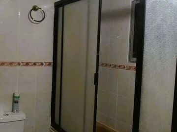 AMPLIA CASA FAMILIAR CON EXCELENTE CONECTIVIDAD 6D 2B 3E