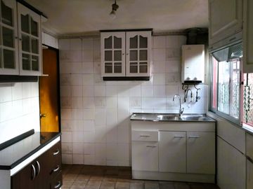 AMPLIA CASA FAMILIAR CON EXCELENTE CONECTIVIDAD 6D 2B 3E