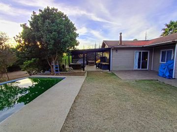SE VENDE PARCELA CON CASA PARCELACIÓN LOS CARDOS ALGARROBO