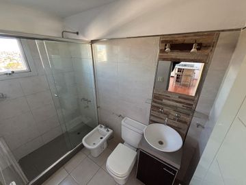 Venta 2 ambientes. Terraza y cochera