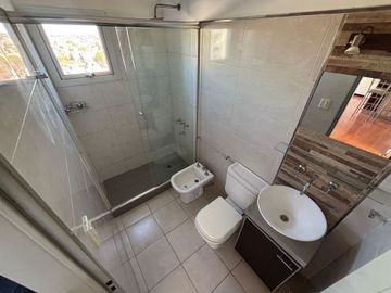 Venta 2 ambientes. Terraza y cochera