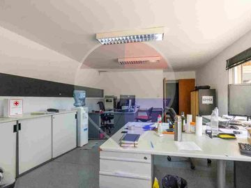 VENTA GALPON/DEPOSITO INDUSTRIAL 3300 m2, GARIN