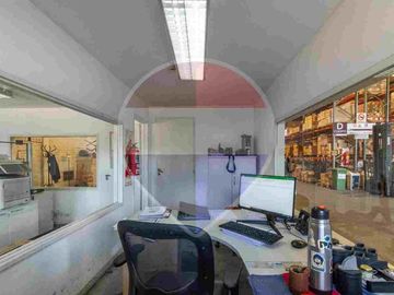 VENTA GALPON/DEPOSITO INDUSTRIAL 3300 m2, GARIN