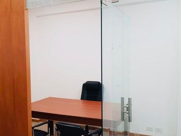 VENTA OFICINA SAN ISIDRO ZONA TRIBUNALES